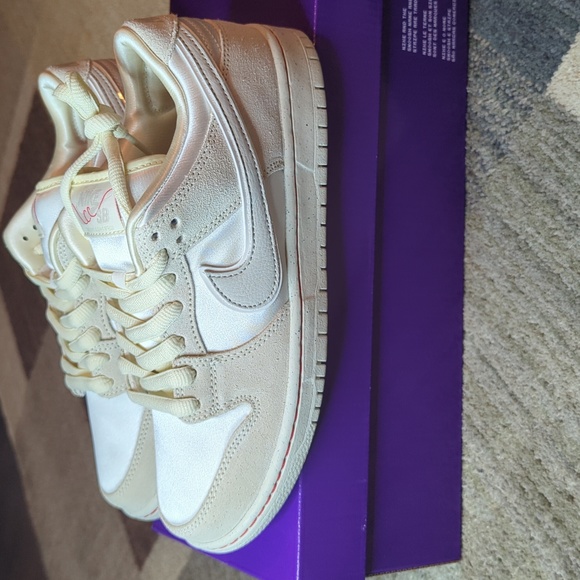 Nike SB Dunk Low PRM Coconut Milk/Light Bone Size Men's 7.5 Woman's 9 - Picture 3 of 6